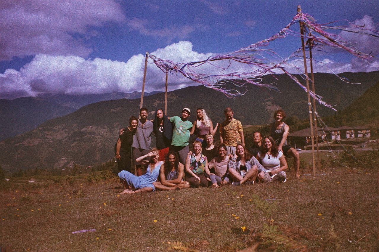 Reunión de amigos en Georgia: Masaje Tailandés y Danza Contact